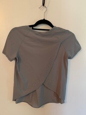 Lululemon Women's Performance Short Sleeve Top